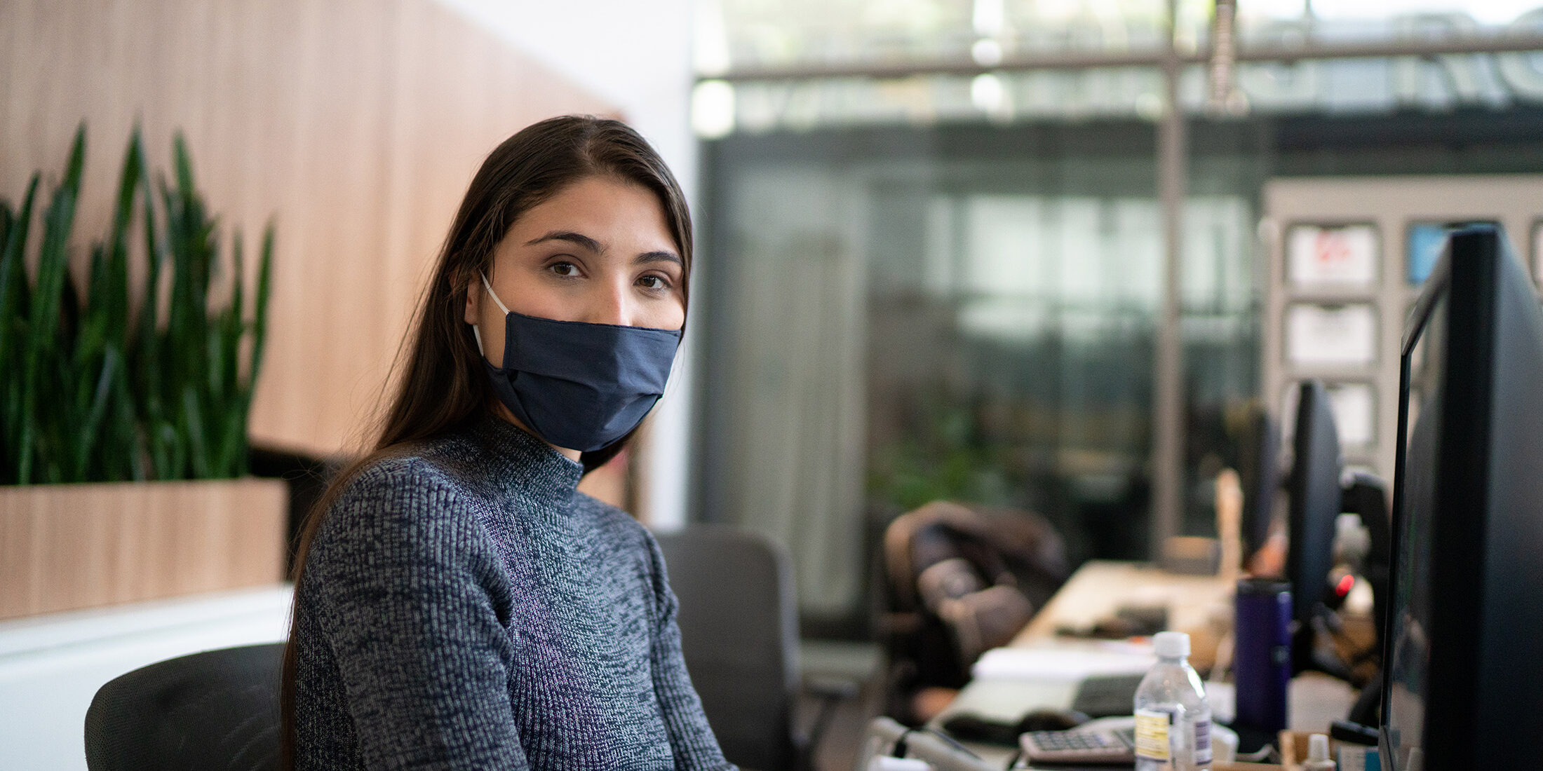 What Employers with Less than 100 Employees Should Know about COVID-19 Vaccine Surcharges, Mandates, and Incentives